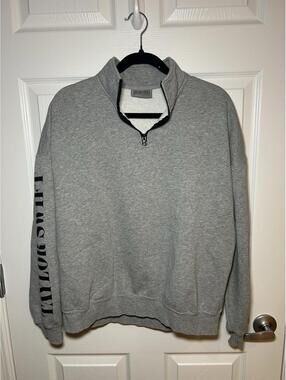 Taylor Swift Eras Tour Quarter 1/4 Zip Size Medium M